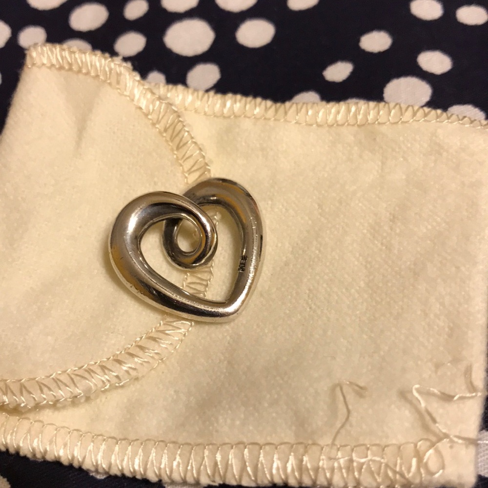 Heart pendant.
